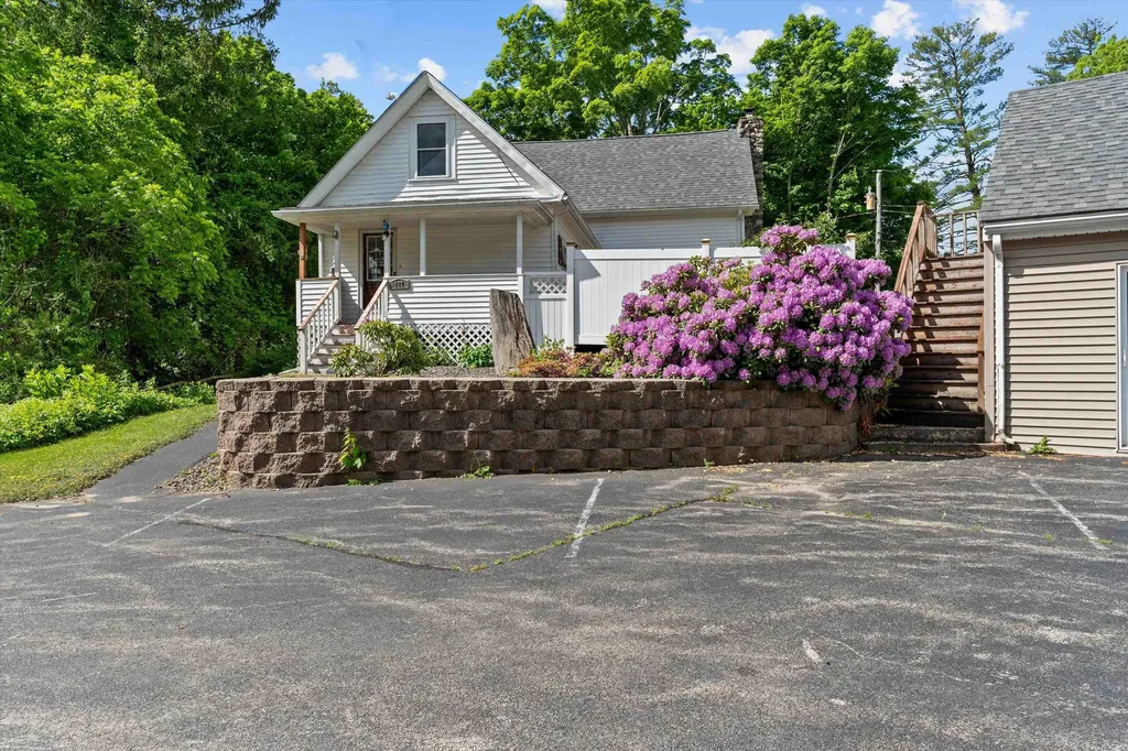 2 Brown Road Windham NH 03087