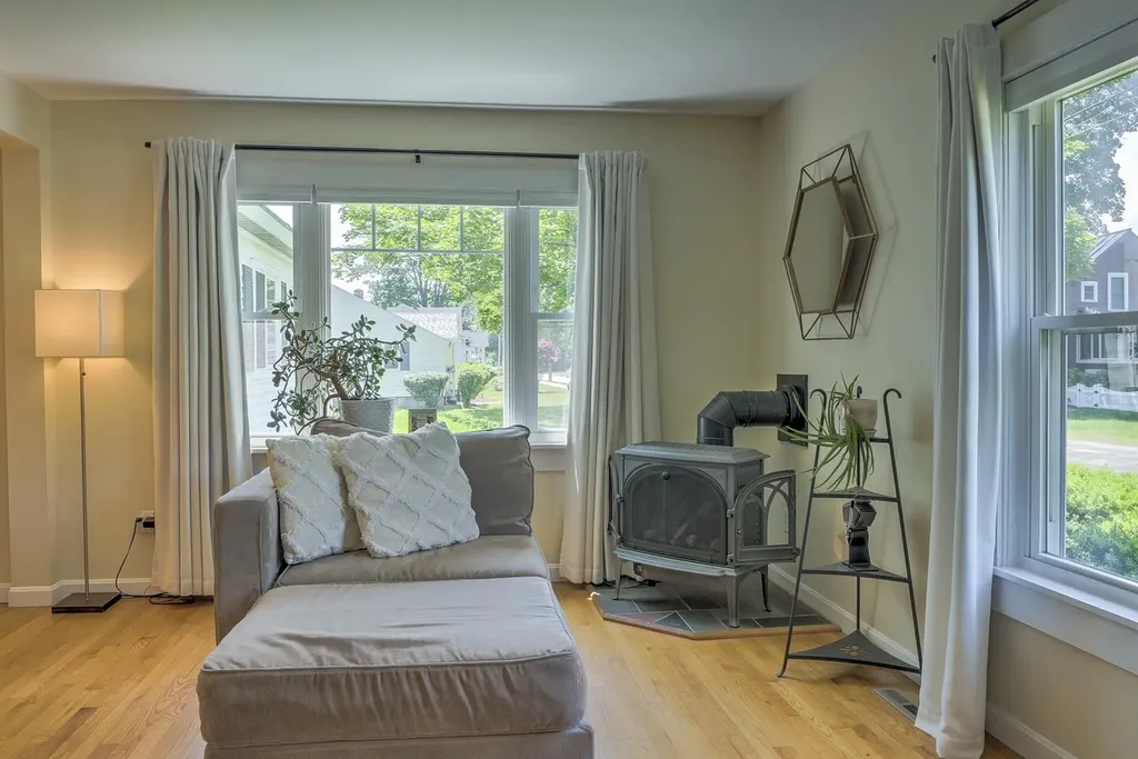 67 Pine Avenue Keene NH 03431