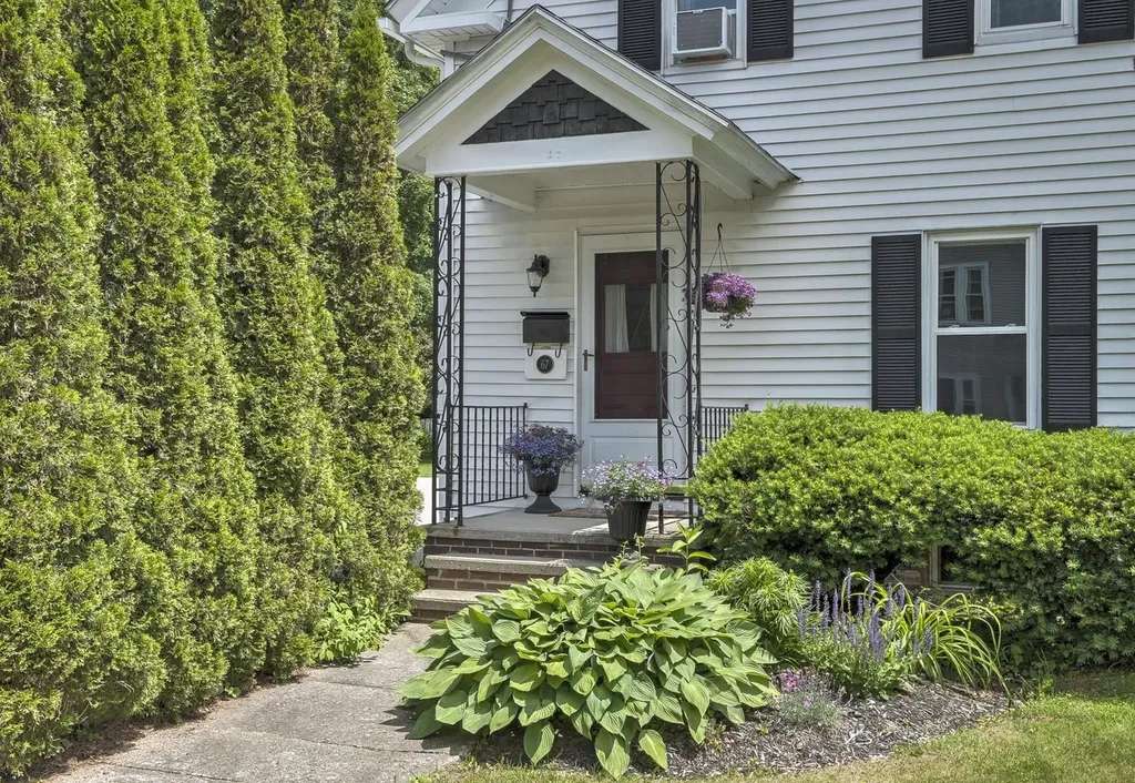 67 Pine Avenue Keene NH 03431