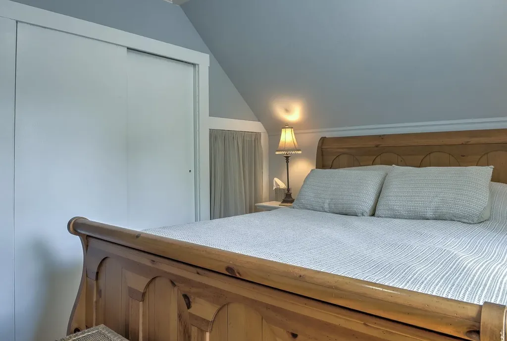 67 Pine Avenue Keene NH 03431