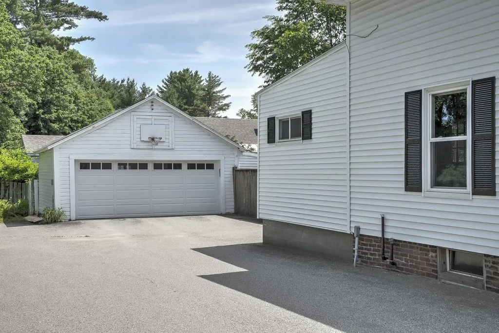 67 Pine Avenue Keene NH 03431