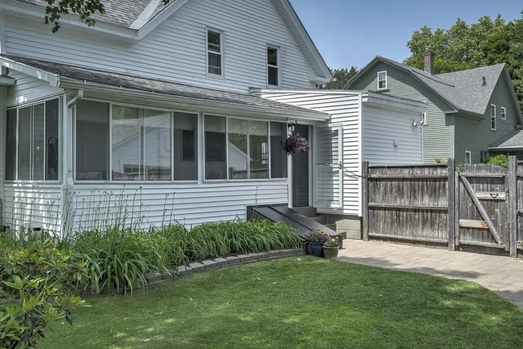 67 Pine Avenue Keene NH 03431