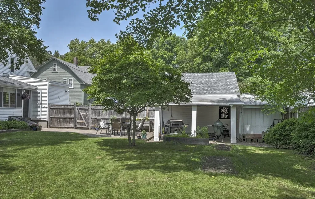 67 Pine Avenue Keene NH 03431