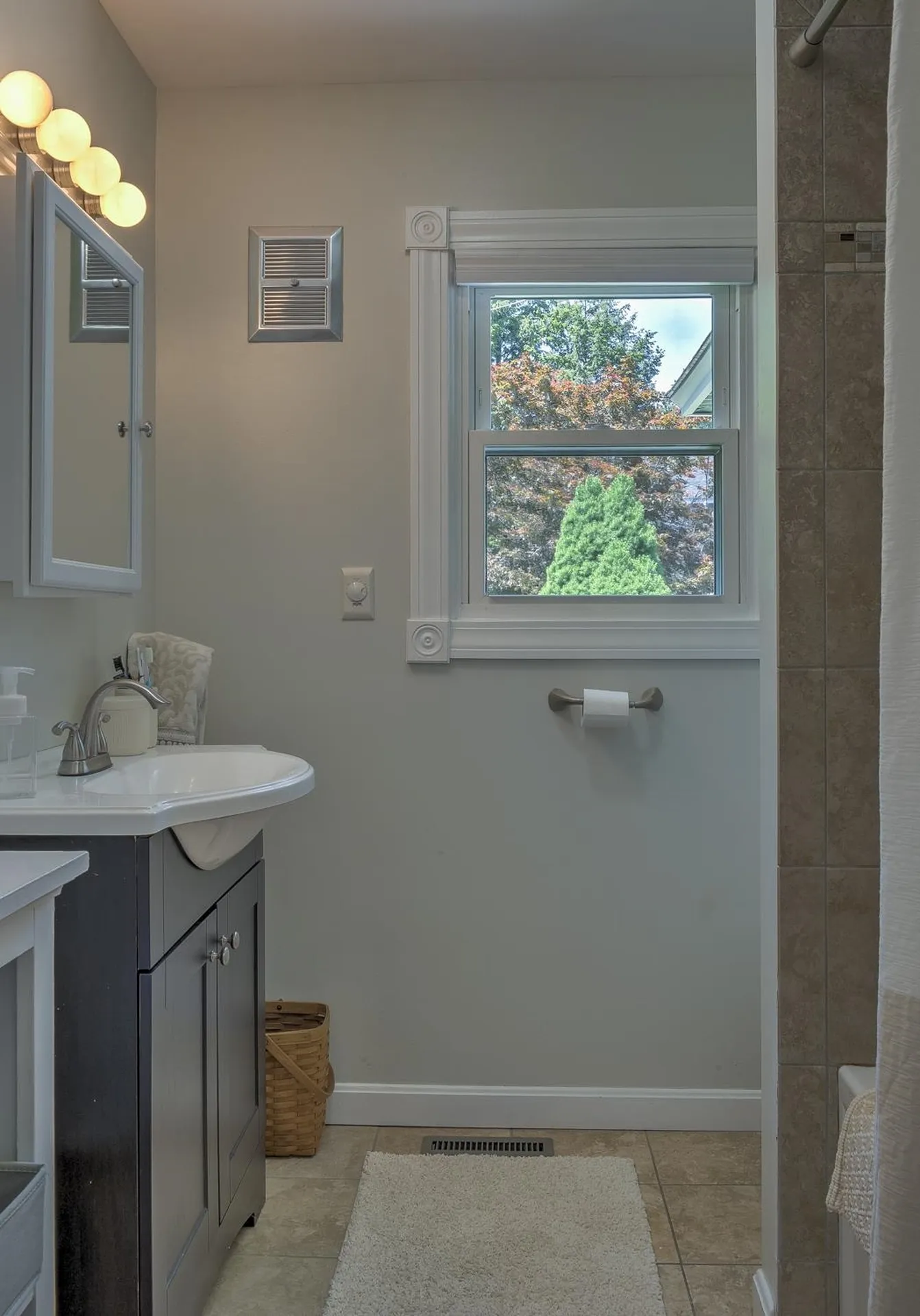 67 Pine Avenue Keene NH 03431