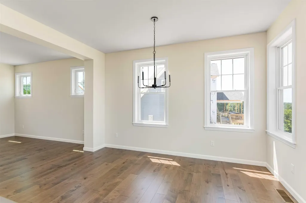 79 Hawthorn Lane Jericho VT 05465