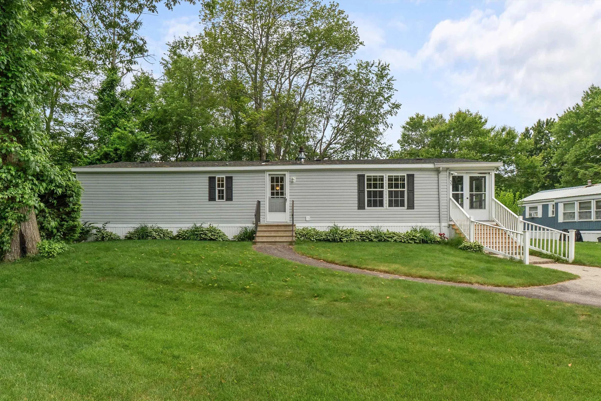 35 Oak Hill Drive Hampstead NH 03841