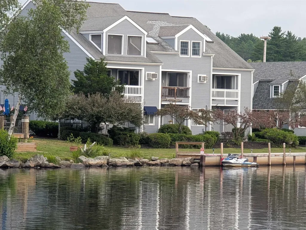 51 Mill Street Wolfeboro NH 03894