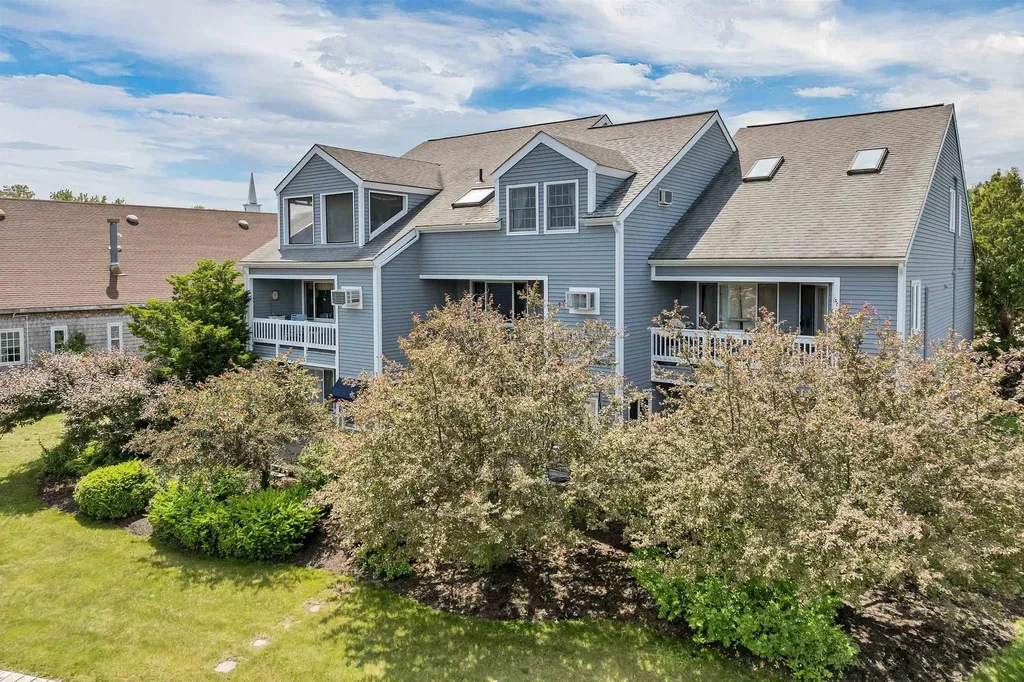 51 Mill Street Wolfeboro NH 03894