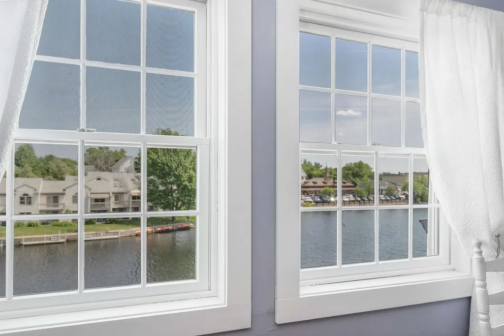 51 Mill Street Wolfeboro NH 03894