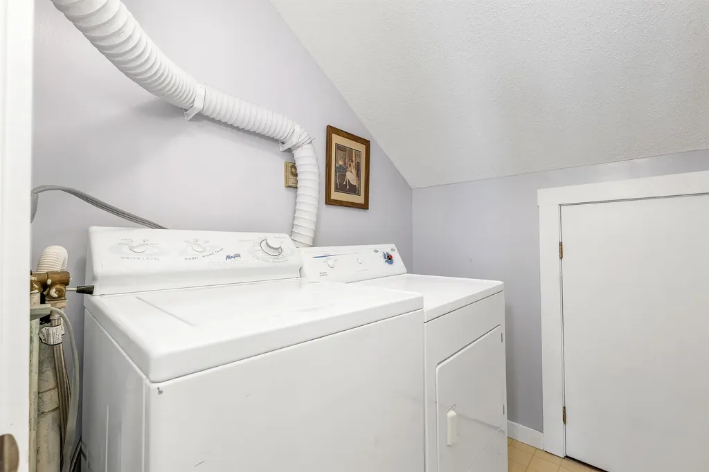 51 Mill Street Wolfeboro NH 03894