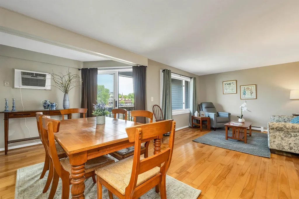 51 Mill Street Wolfeboro NH 03894