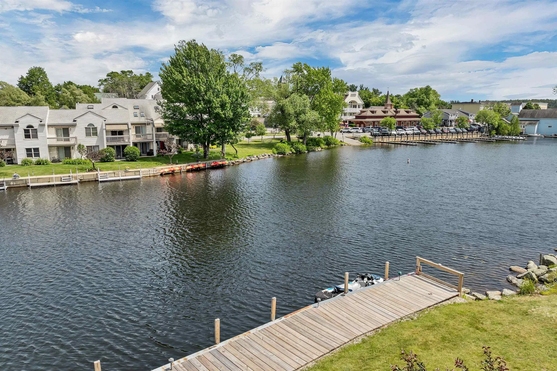 51 Mill Street Wolfeboro NH 03894