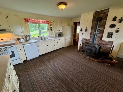 845 Old County Road Peacham VT 05862