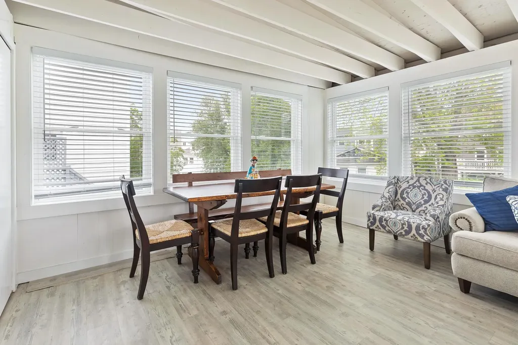 15 Ocean Boulevard Hampton NH 03842