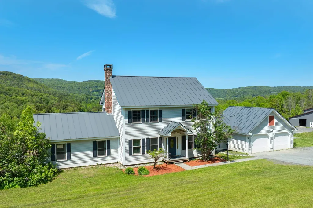 416 Wood Road Hartford VT 05059