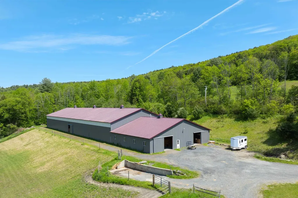 416 Wood Road Hartford VT 05059