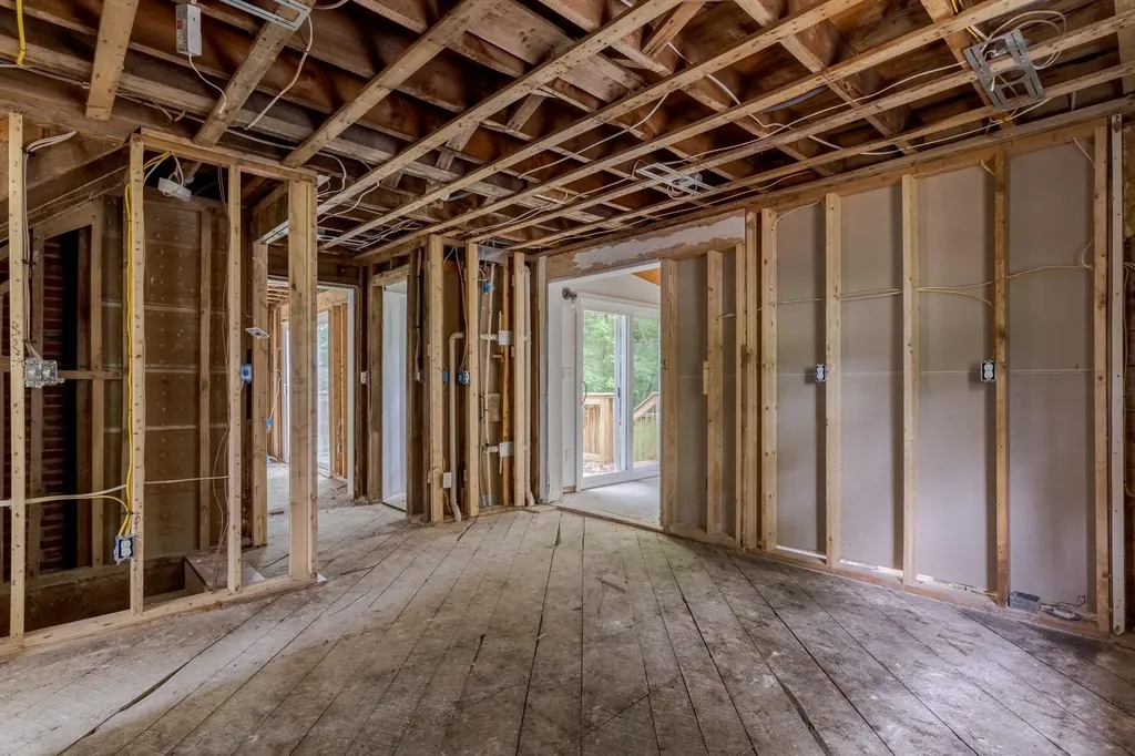 57 Fox Point Road Newington NH 03801