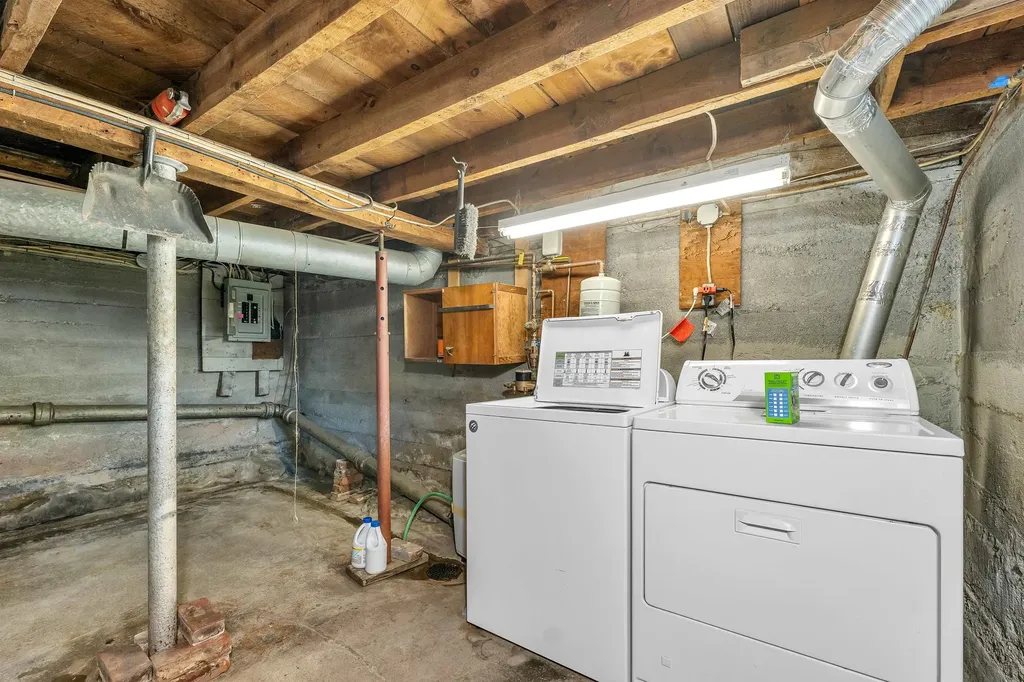 6 Davis Drive Lebanon NH 03766