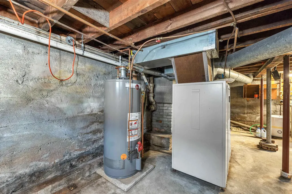 6 Davis Drive Lebanon NH 03766