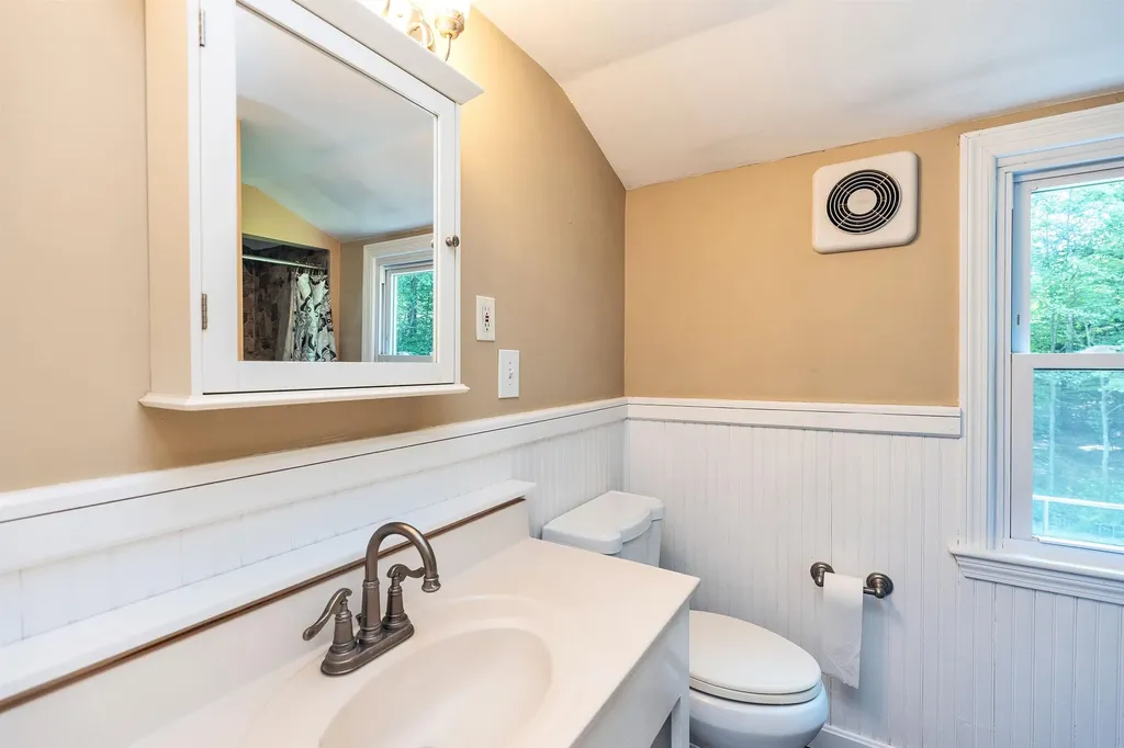 76 Cunningham Pond Road Peterborough NH 03458