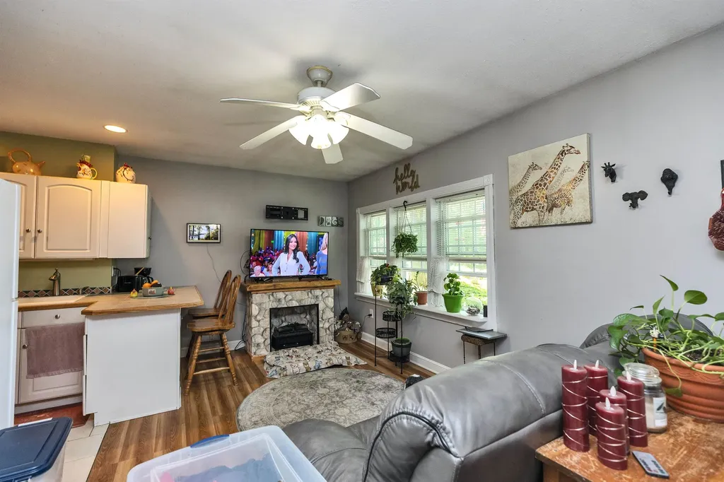 76 Cunningham Pond Road Peterborough NH 03458