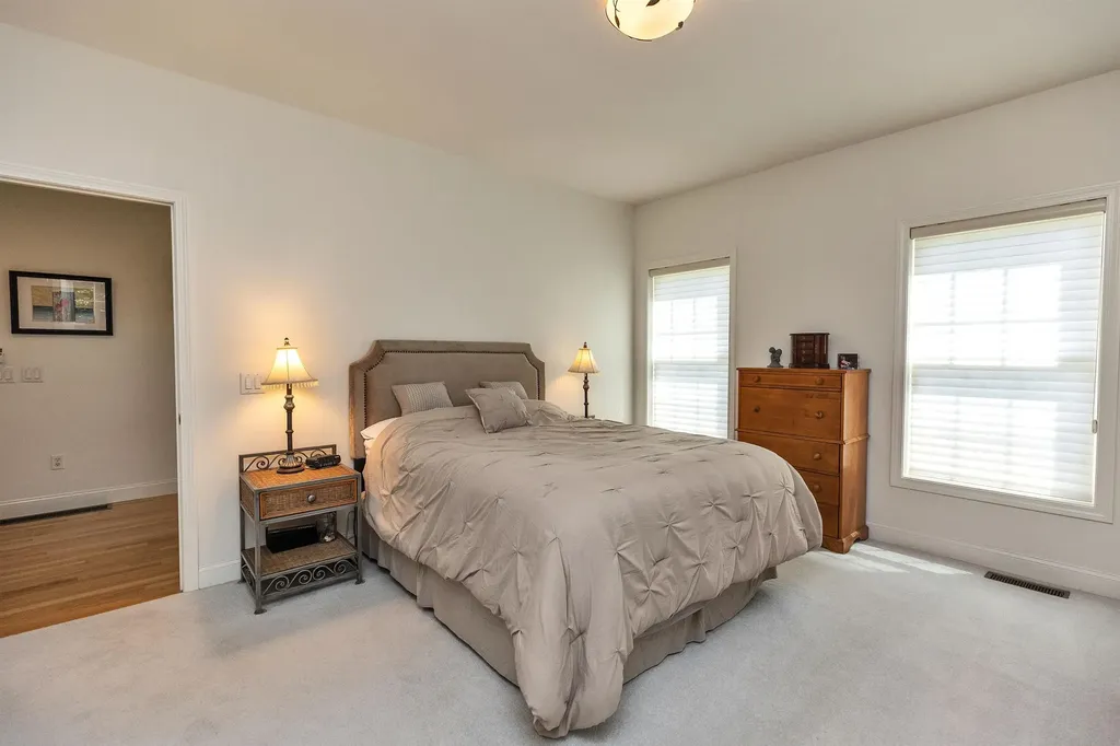 11 Legacy Lane Peterborough NH 03458