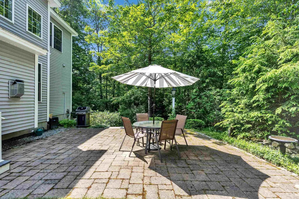 11 Legacy Lane Peterborough NH 03458