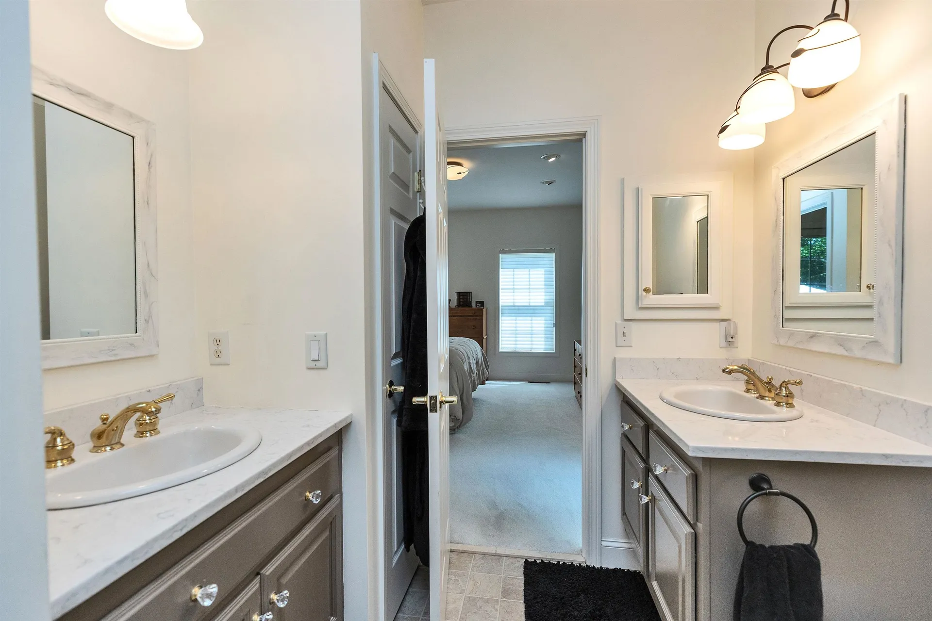 11 Legacy Lane Peterborough NH 03458