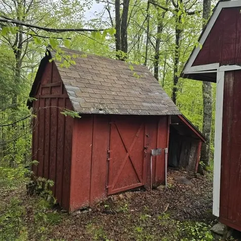 250 Kinney Hill Road Newark VT 05871