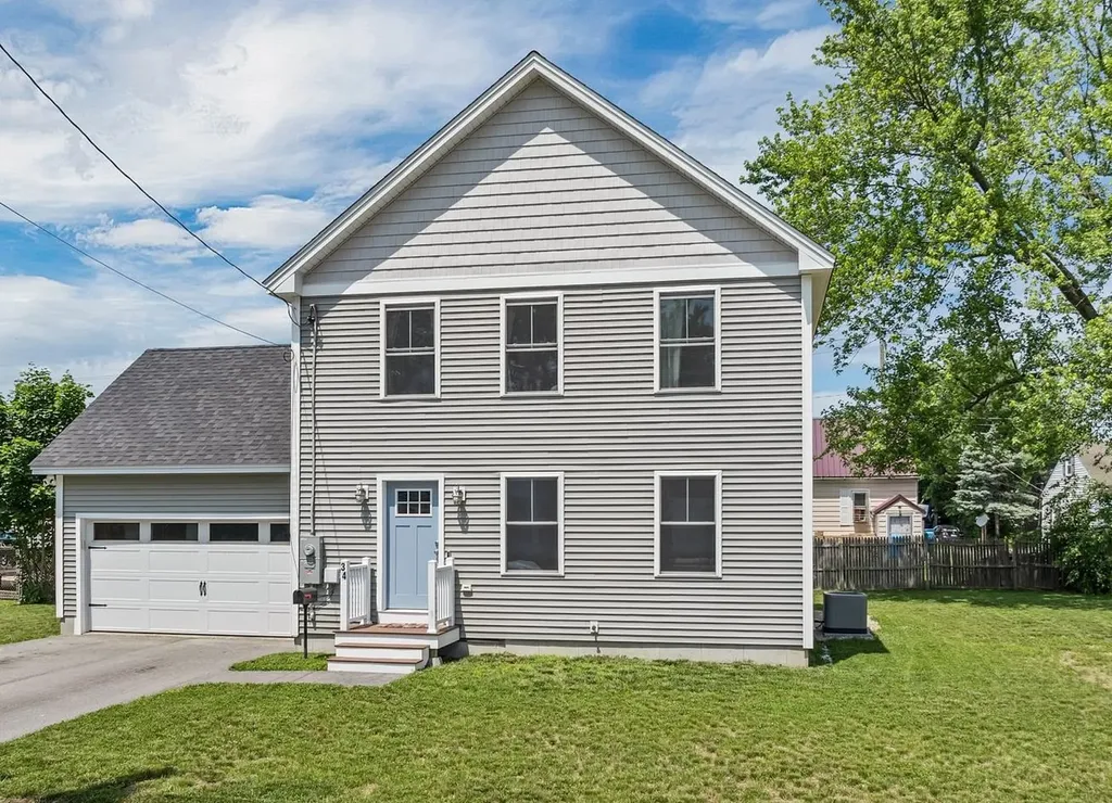 34 Leonard Street Rochester NH 03867