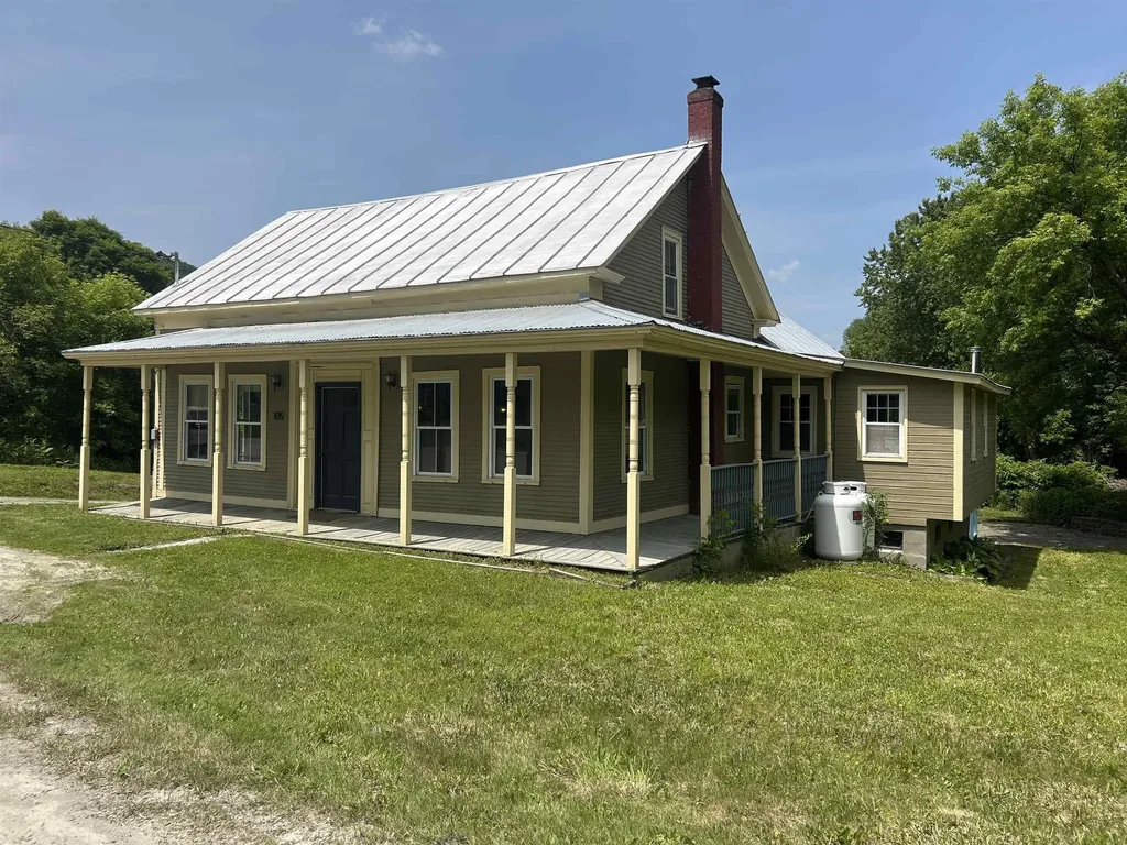 105 Bridge Street Huntington VT 05462