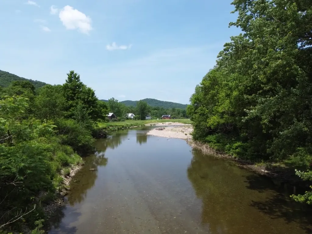 105 Bridge Street Huntington VT 05462