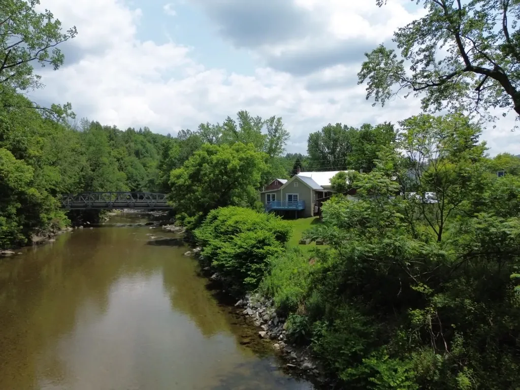 105 Bridge Street Huntington VT 05462