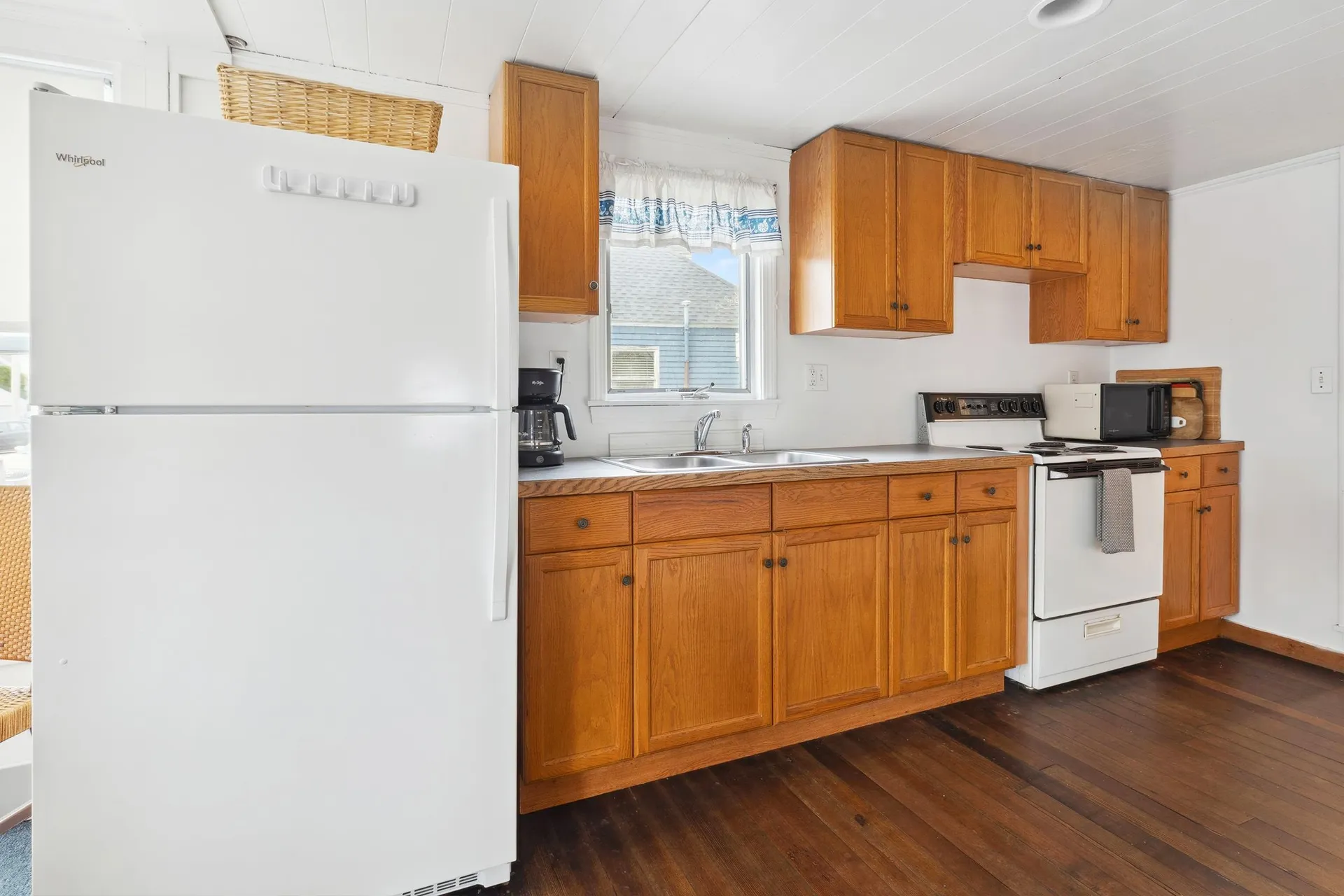 13 Ocean Boulevard Hampton NH 03842