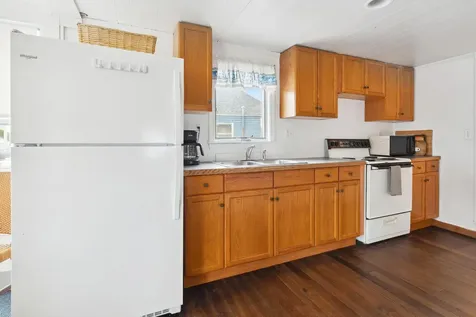 13 Ocean Boulevard Hampton NH 03842