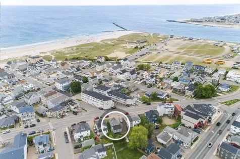 13-15 Ocean Boulevard Hampton NH 03842