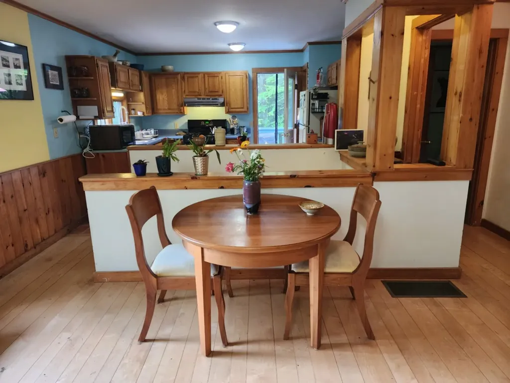199 Depot Road Newfane VT 05362
