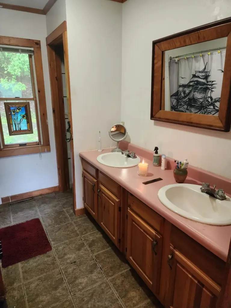 199 Depot Road Newfane VT 05362