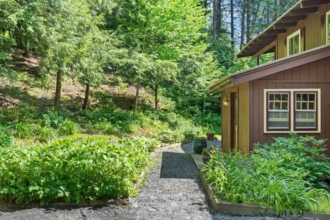 150 Rolston Road Waitsfield VT 05673