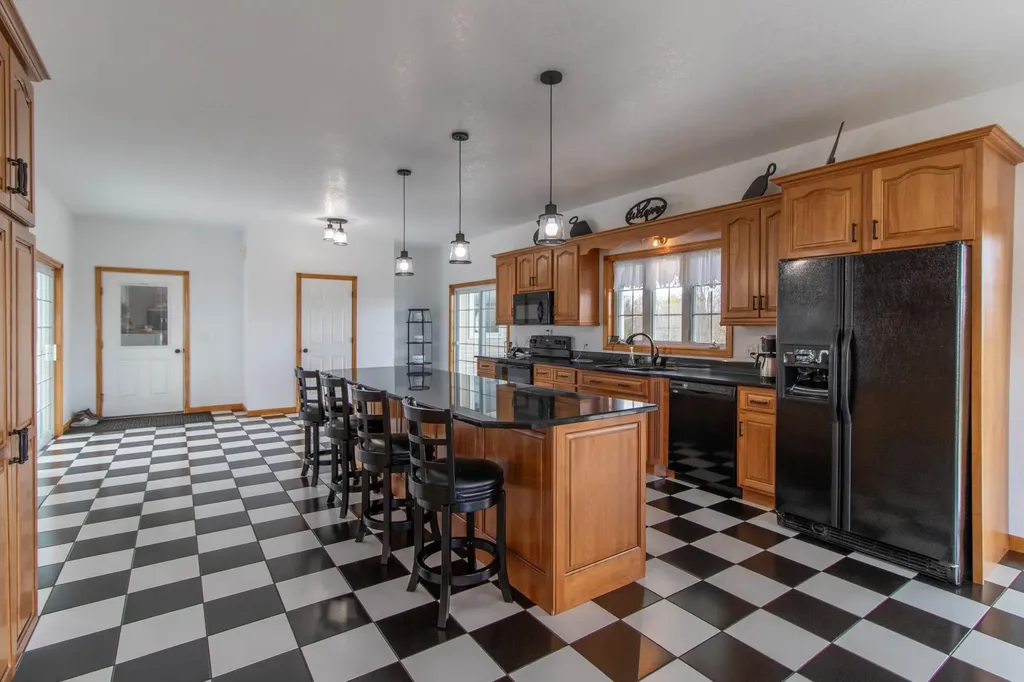 1165 Vt Route 100 Newport Town VT 05857