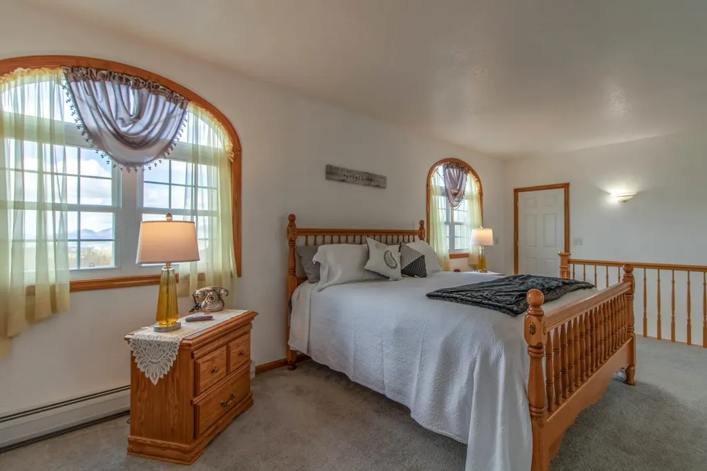 1165 Vt Route 100 Newport Town VT 05857