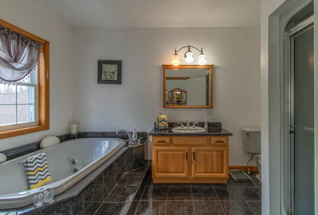 1165 Vt Route 100 Newport Town VT 05857