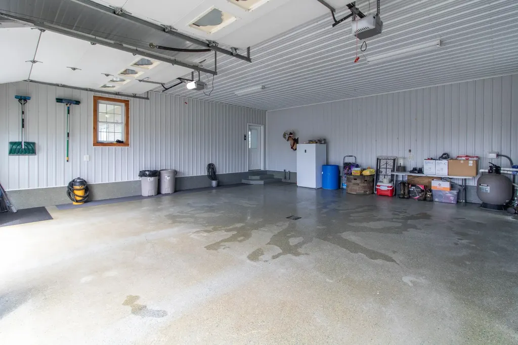 1165 Vt Route 100 Newport Town VT 05857