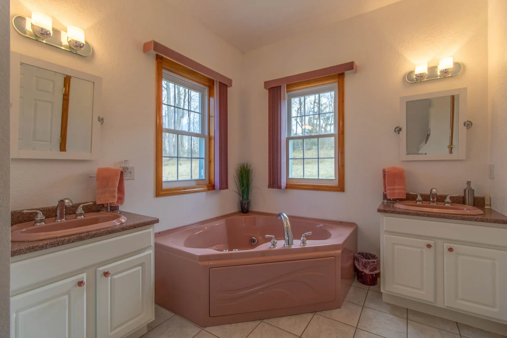 1165 Vt Route 100 Newport Town VT 05857