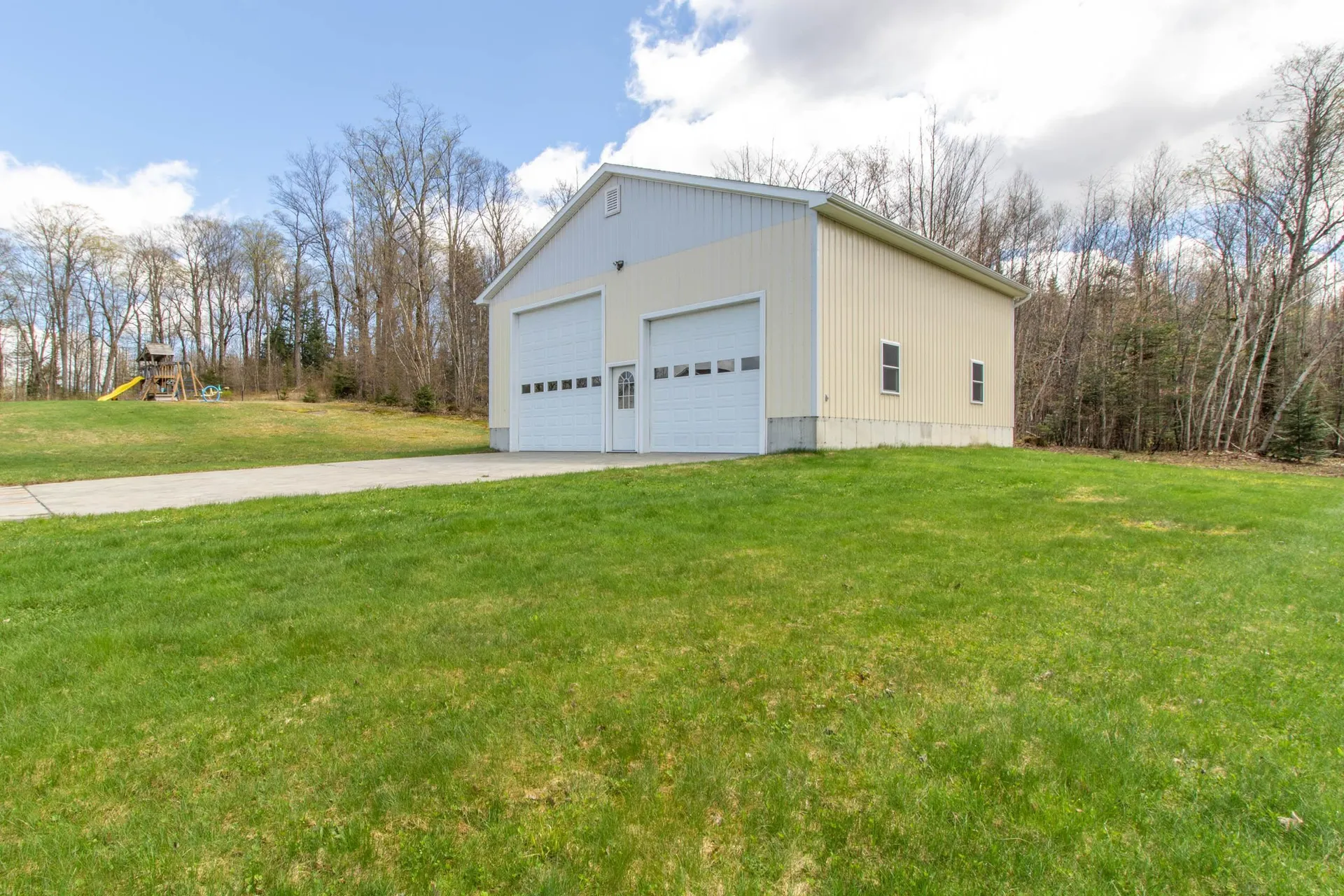 1165 Vt Route 100 Newport Town VT 05857