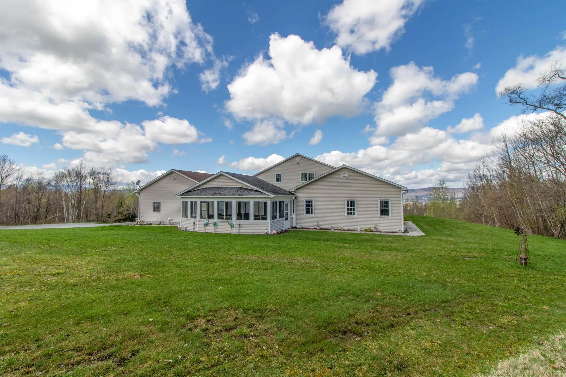 1165 Vt Route 100 Newport Town VT 05857