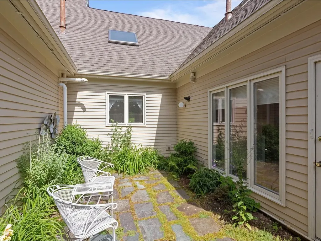 133 Covington Lane Shelburne VT 05482