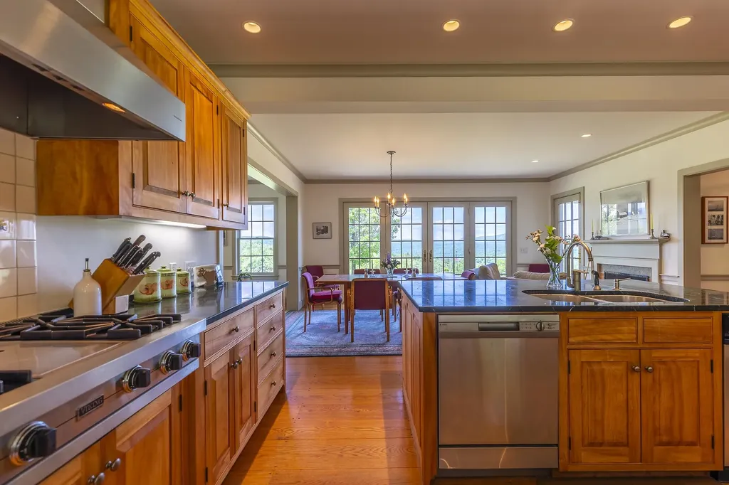 3333 Under The Mountain Road Londonderry VT 05155