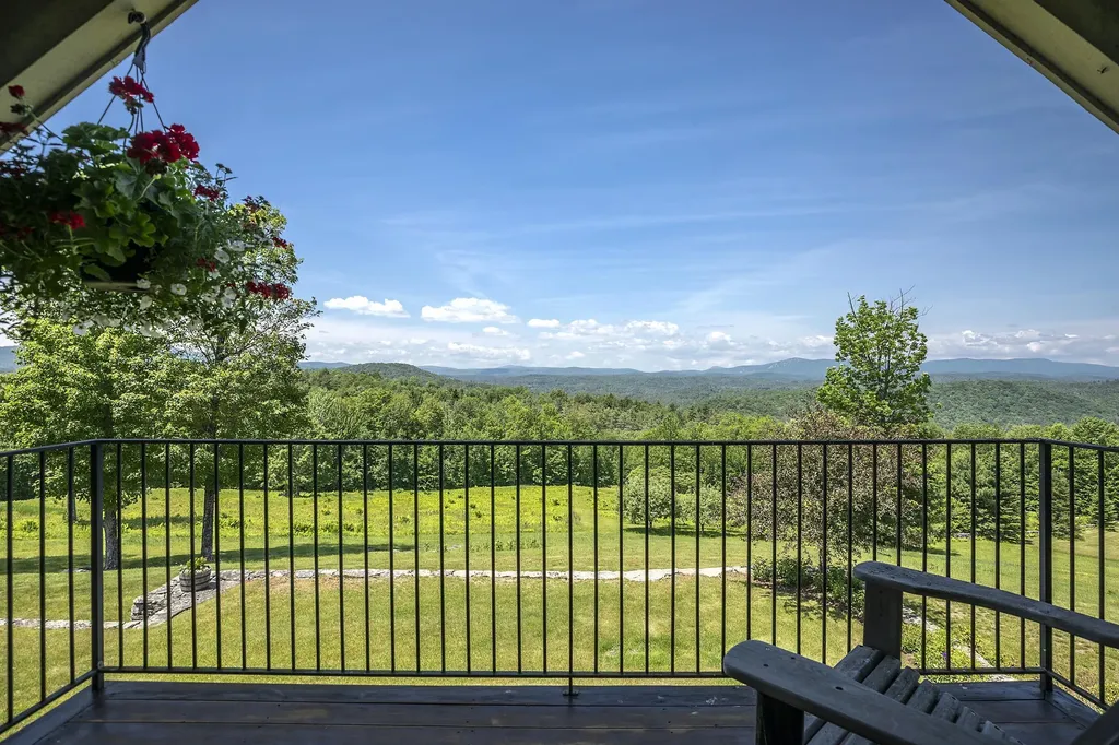 3333 Under The Mountain Road Londonderry VT 05155