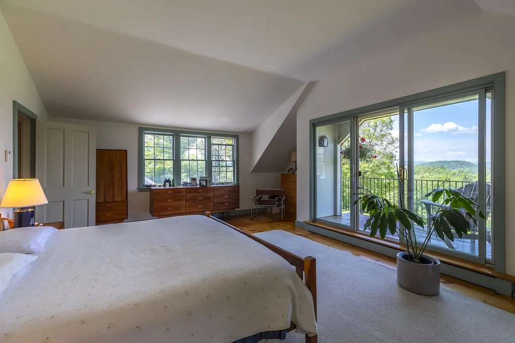 3333 Under The Mountain Road Londonderry VT 05155